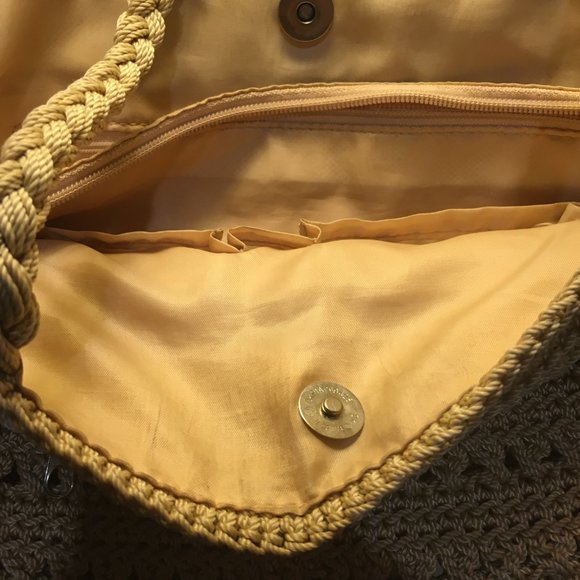 Lina Boho Crocheted Crossbody Bag - Picture 4 of 9